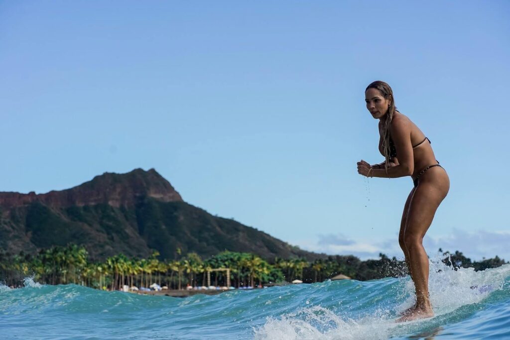 Alohilani Resort Waikiki Beach Surf Lessons
